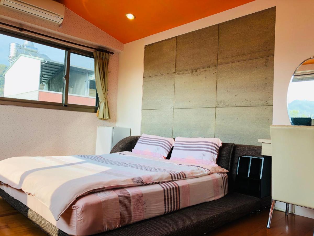 Chong Er Ya She Homestay Jiji Exterior foto